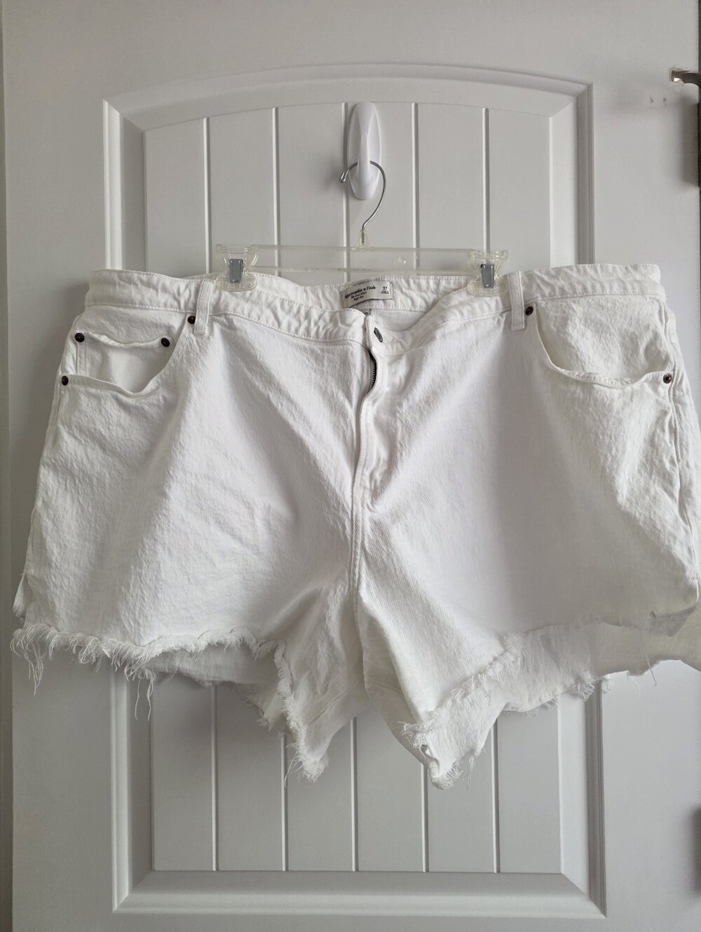 Abercrombie & Fitch White Frayed Hem Denim Shorts Curve Love The Dad Short Sz 37